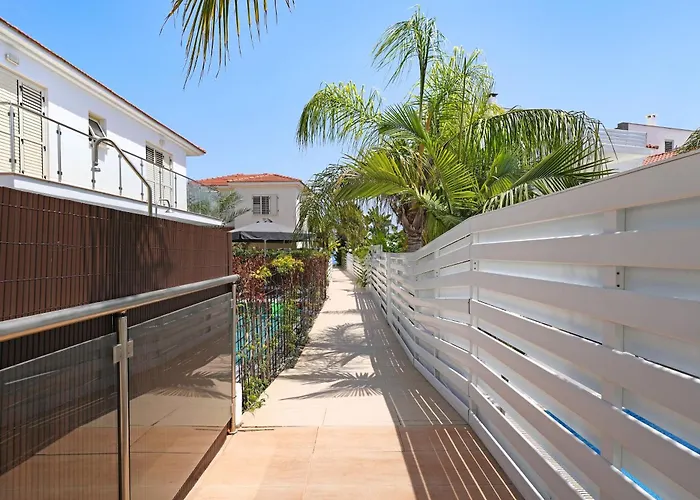 Anemona - 100m From Pernera Protaras