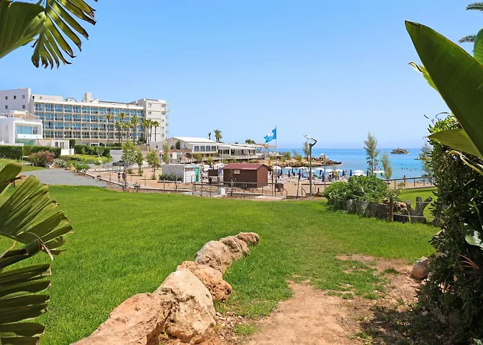 Anemona - 100m From Pernera Villa *