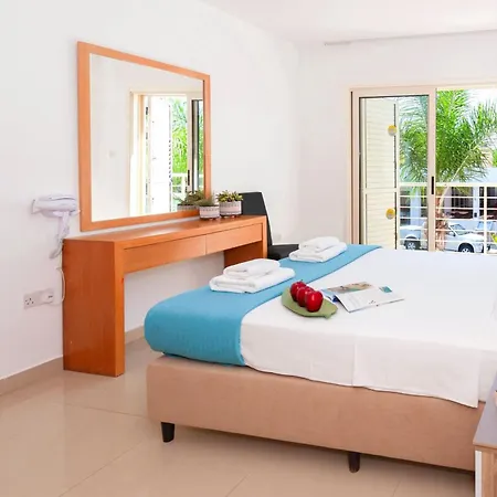 Anemona - 100m From Pernera Protaras