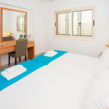 Holiday home Anemona - 100m From Pernera *