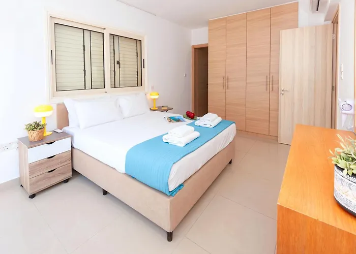 Anemona - 100m From Pernera