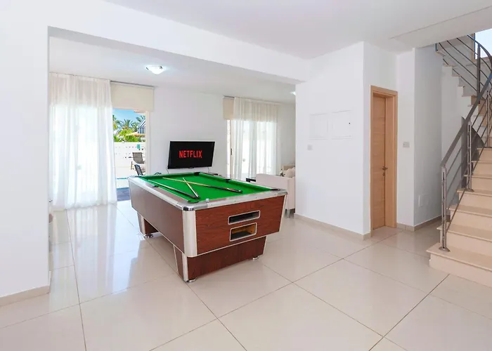 Villa Anemona - 100m From Pernera