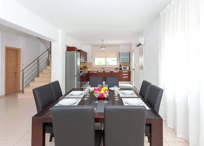 Anemona - 100m From Pernera Protaras